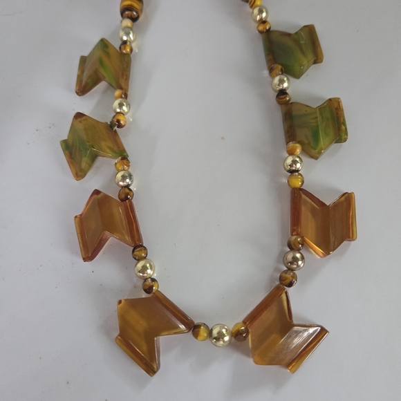 1930s Art Deco Amber Bakelite Trapezoids Necklace - Picture 10 of 10